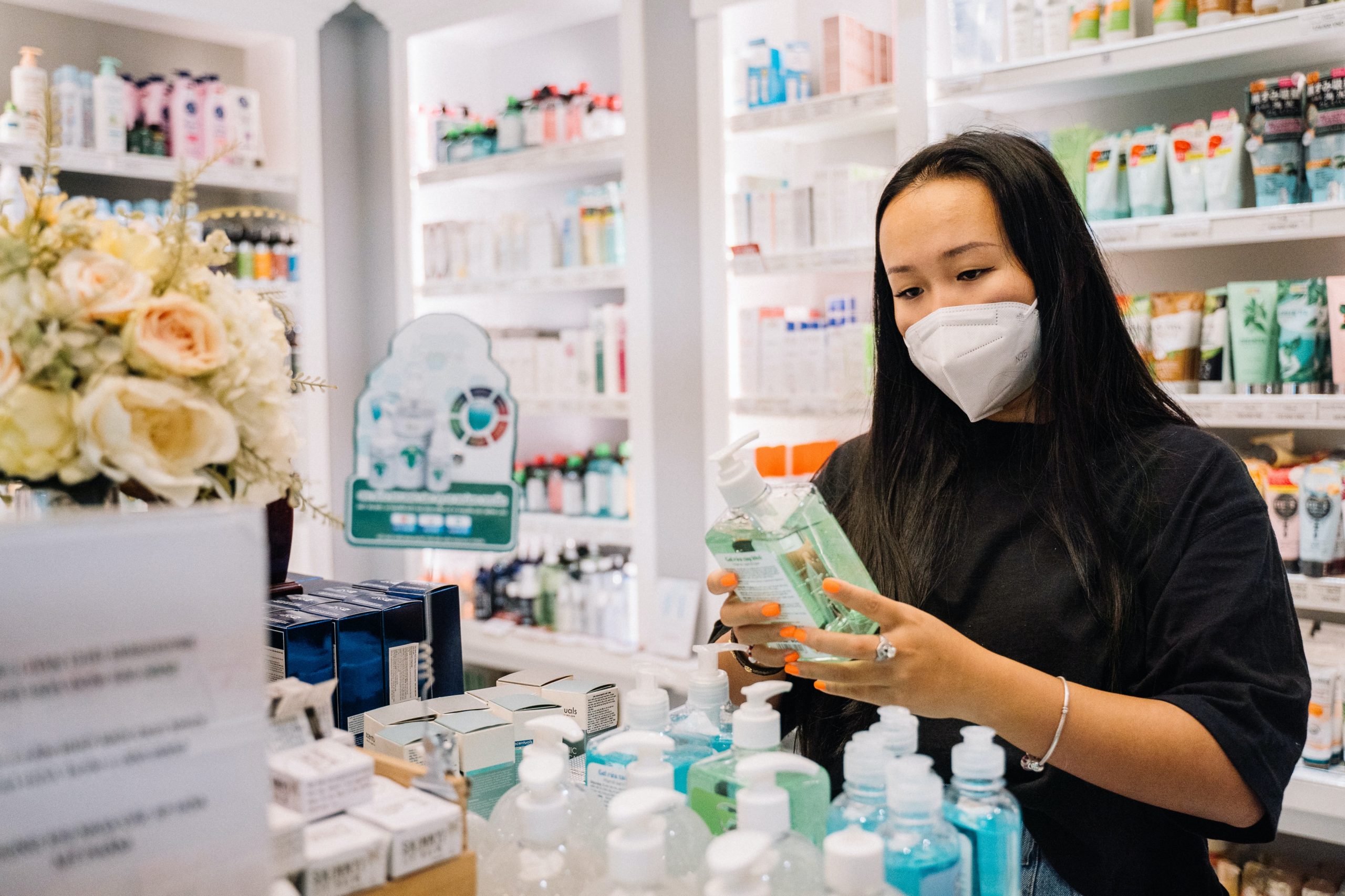 Nuevo: atractivo sitio web de farmacia que incluye una moderna tienda en línea